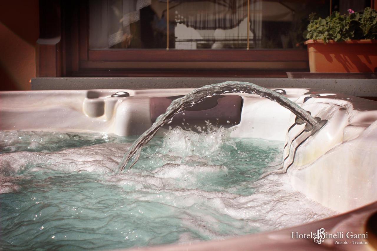 Hotel Binelli Pinzolo Kültér fotó